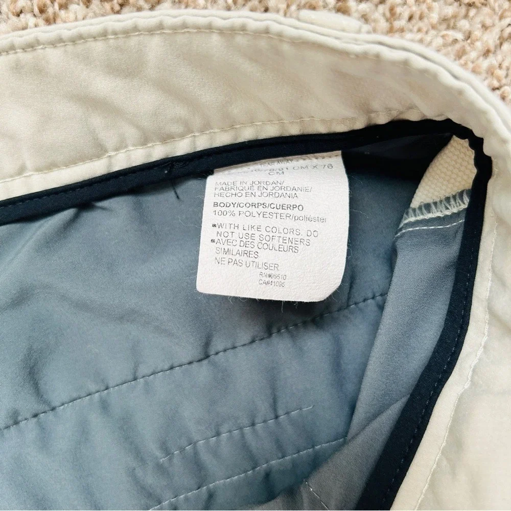 Under Armour I Men's Golf Chino Pants I Size 30 x 32 I Flat Front Beige‎